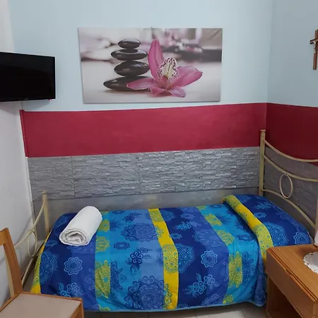 Domus Pacis Santa Chiara Casa Per Ferie Hotel Loreto Kamer foto