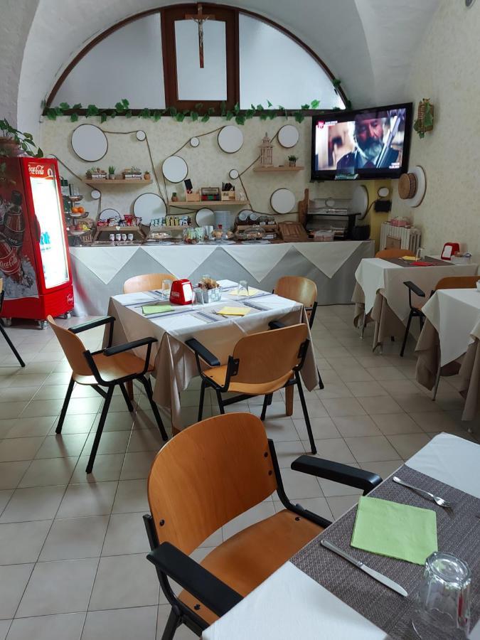 Hotel Domus Pacis Santa Chiara Casa Per Ferie