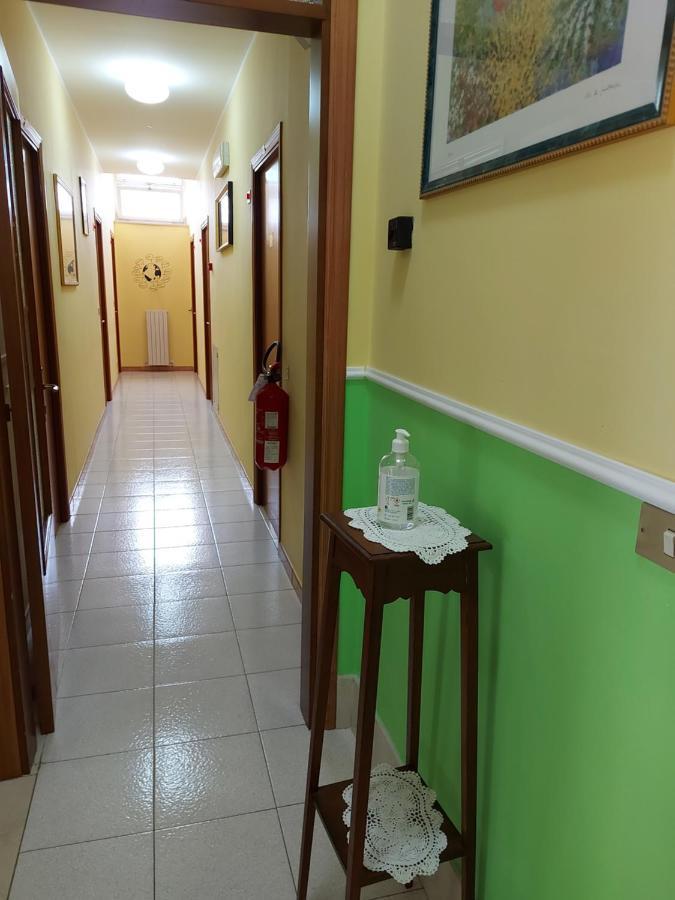 Domus Pacis Santa Chiara Casa Per Ferie Hotel 3*