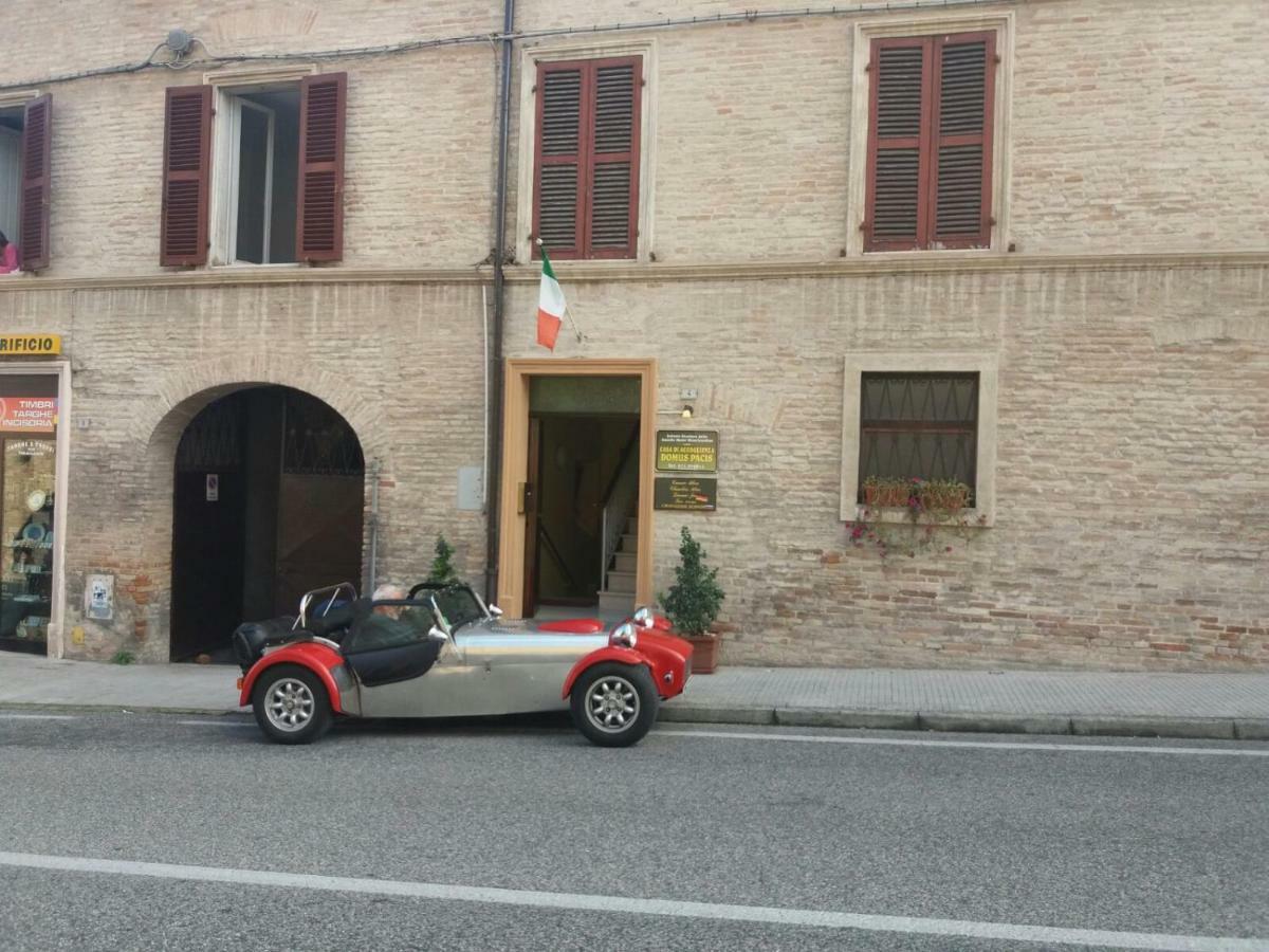 Hotel Domus Pacis Santa Chiara Casa Per Ferie 3*