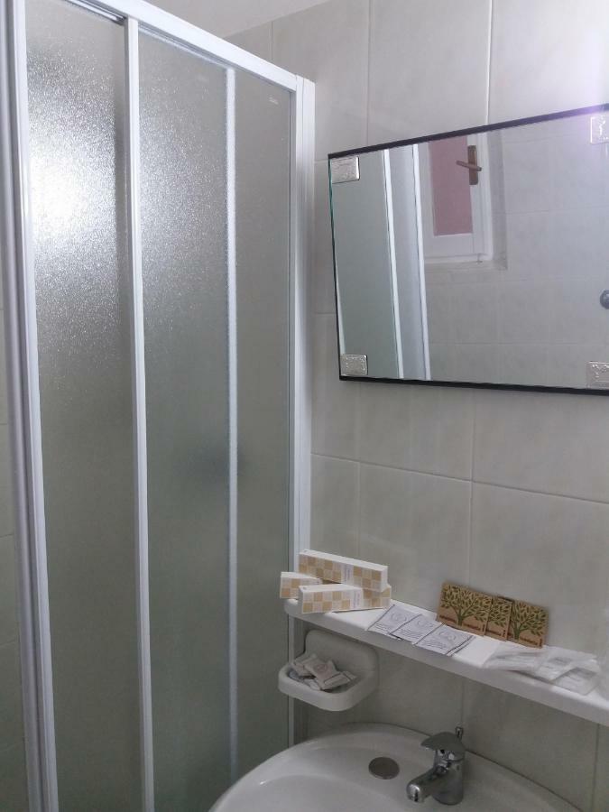 Hotel Domus Pacis Santa Chiara Casa Per Ferie