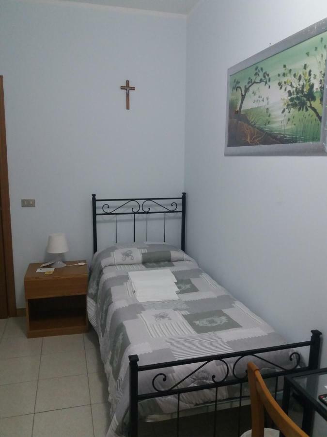 Hotel Domus Pacis Santa Chiara Casa Per Ferie Loreto